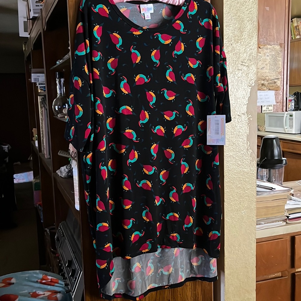 M Lularoe “Irma” high low top